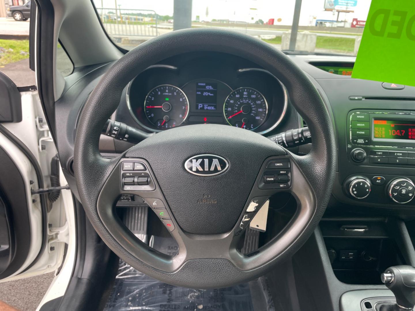 2016 White Kia Forte5 (KNAFK5A86G5) with an 4-Cyl, GDI, 2.0 Liter engine, Auto, 6-Spd w/Sportmatic and Active ECO System transmission, located at 8008 Warden Rd, Sherwood, AR, 72120, (501) 801-6100, 34.830078, -92.186684 - Photo#15